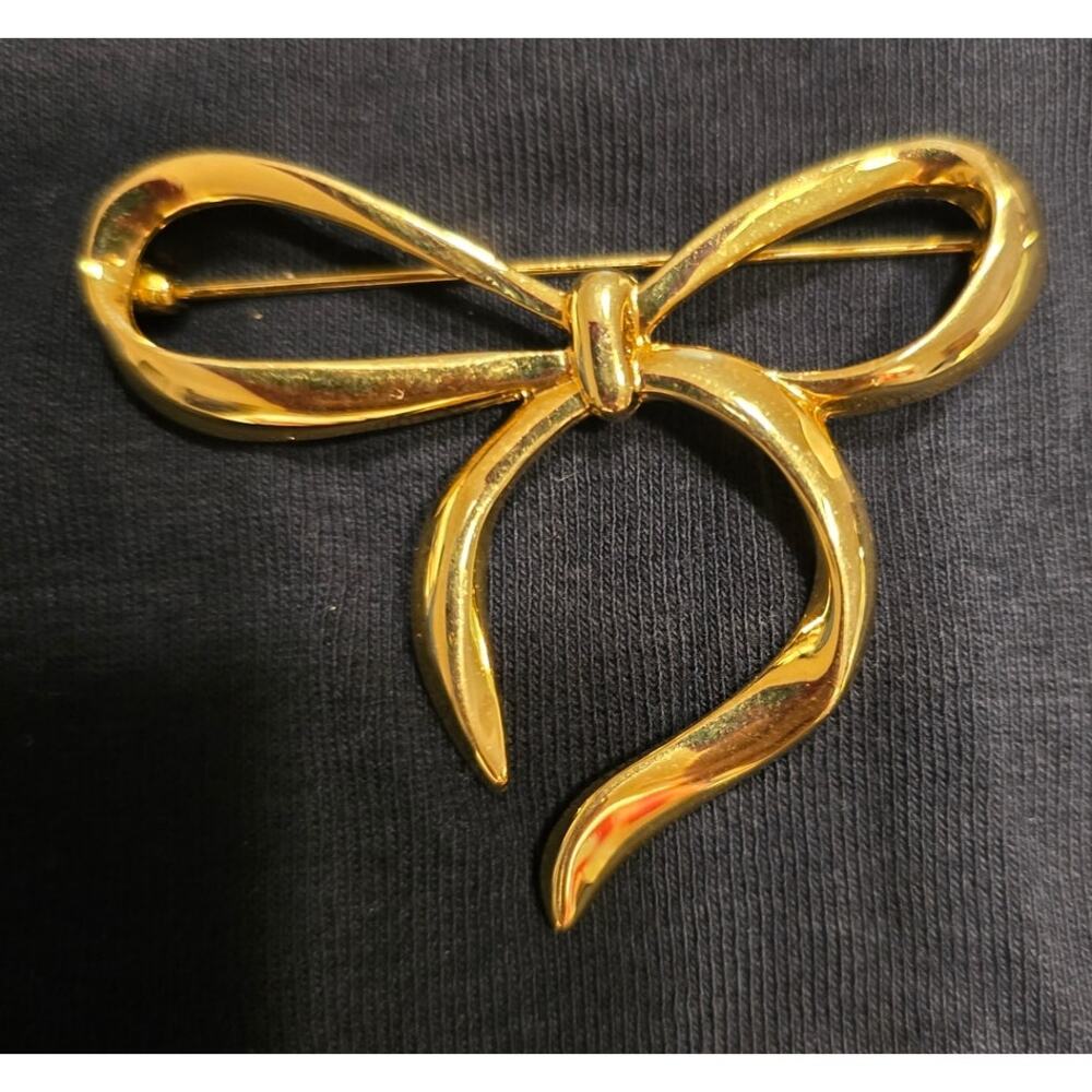Vintage Golden Bow Brooch